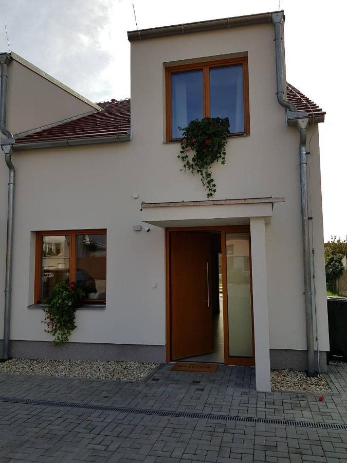 Veritas House Mikulov Zewnętrze zdjęcie